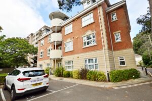 Flat 6, Hartford Court, 48 Christchurch Road, Bournemouth, Dorset